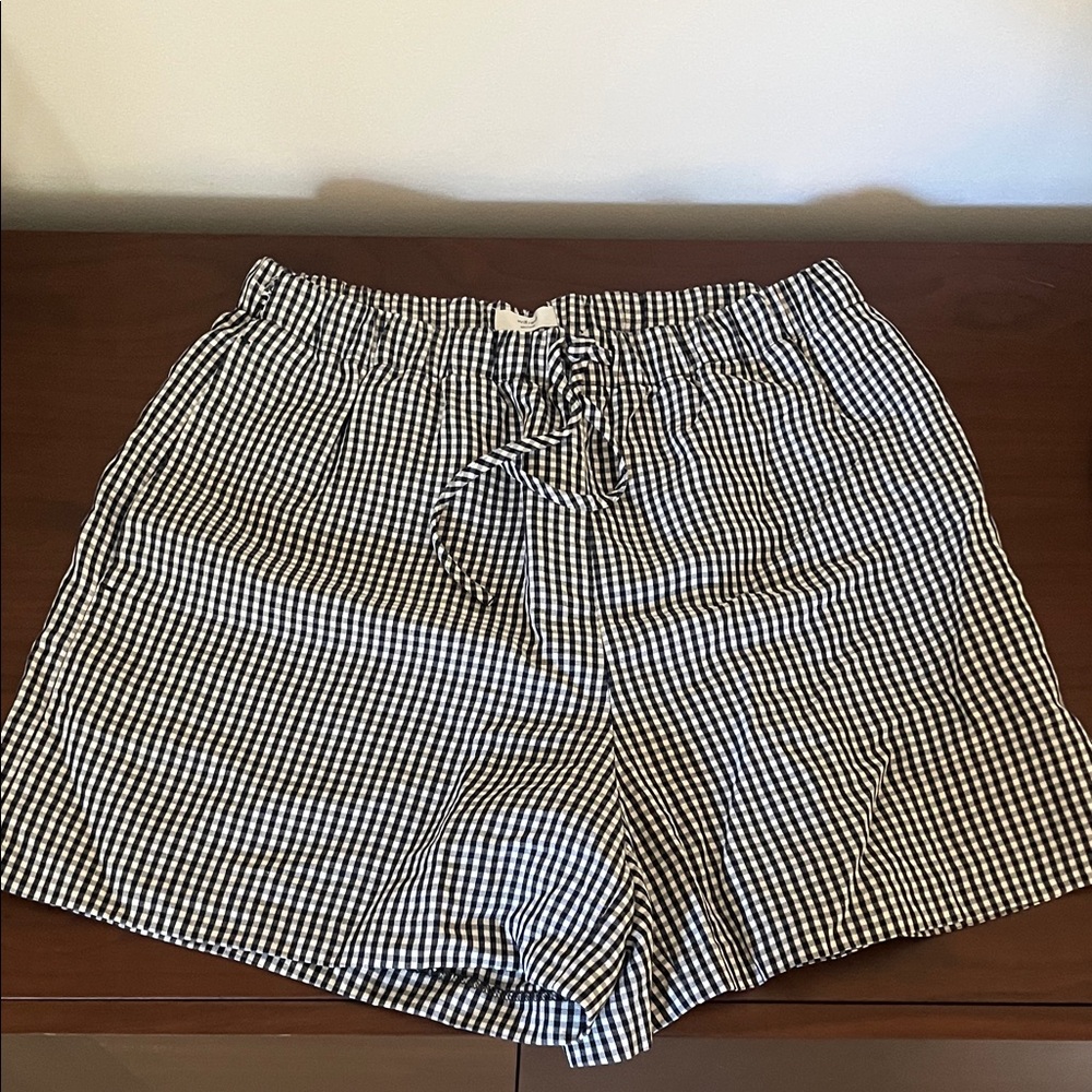 Lodge linen mid-thigh short